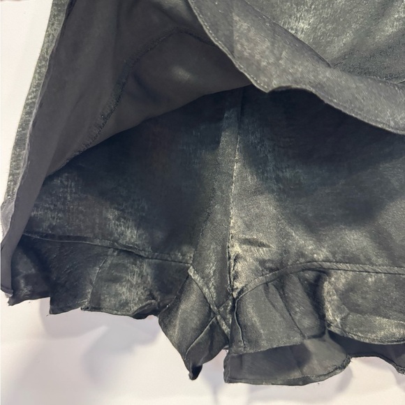 NWT black Altar’d State satin skort - Picture 2 of 5